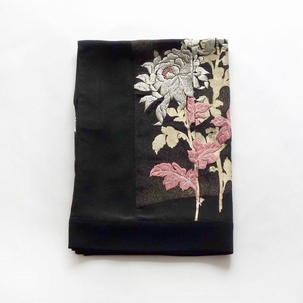 黒留袖着物リメイク/モモンガKIMONO羽織(菊一輪) 2wayショール/セミ 