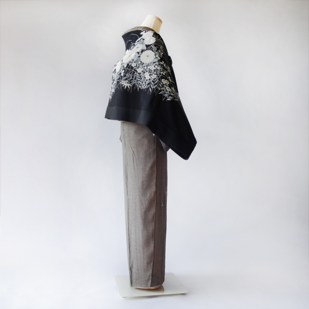 モノトーン菊のモモンガ着物羽織