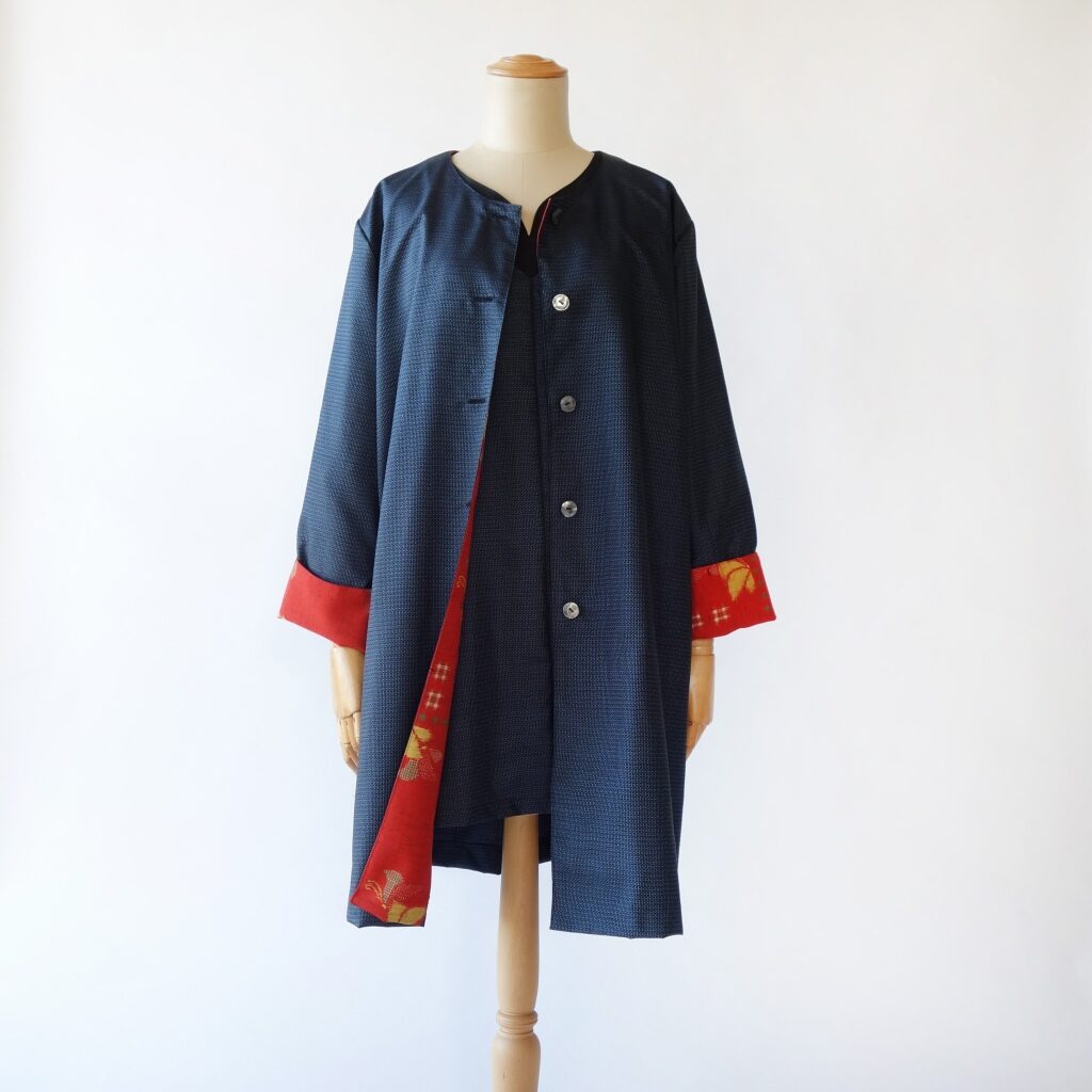 着物リメイク/大島紬反物と赤地ウール絣使用/コート＆チュニック 