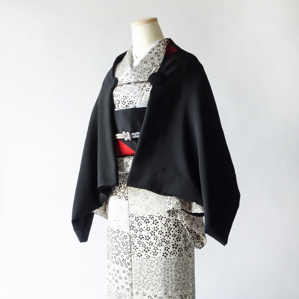 赤い花の未着用絵羽織からのモモンガ着物羽織