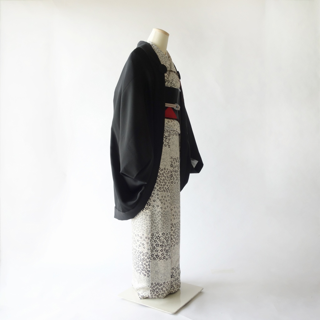 赤い花の未着用絵羽織からのモモンガ着物羽織