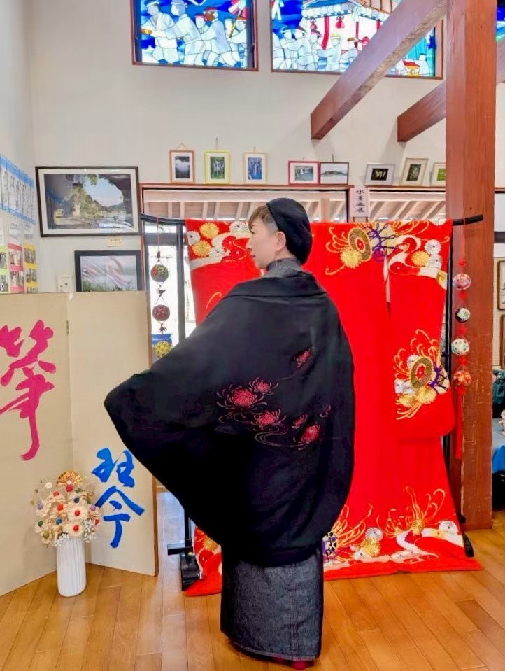 赤い花の未着用絵羽織からのモモンガ着物羽織