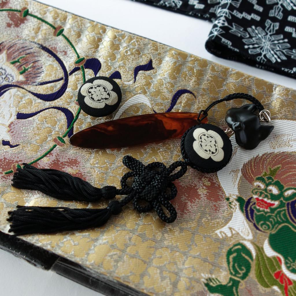 祖母の喪服をリメイク｜アメリカ在住の方からご依頼のワンピースコートと和小物制作