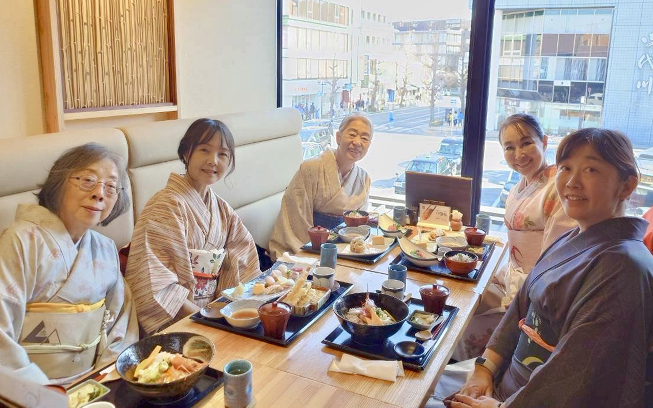 湘南着物さんぽ 着物でランチの様子